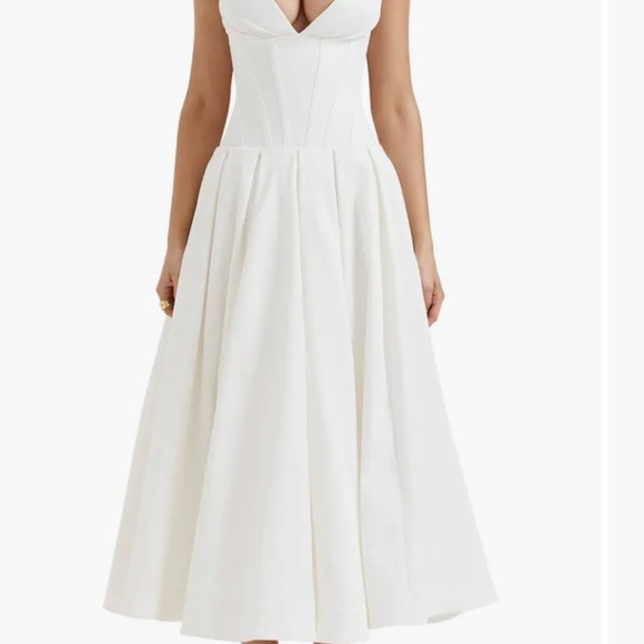 House of CB LADY WHITE STRAPLESS MIDI DRESS (Bigger Cup D-E) - Picture 3 of 8